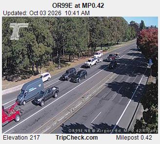 OR-99E & MP 0.42 NB traffic camera, Albany