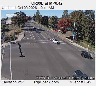 OR-99E & MP 0.42 SB traffic camera, Albany