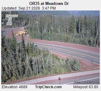 OR35 at Meadows Dr road camera