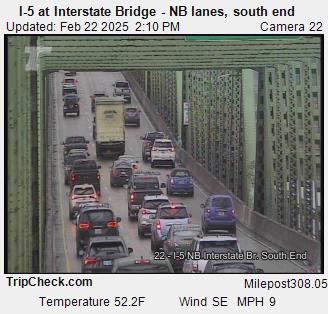 Camera 1002: I-5 at Interstate Bridge NB, south end