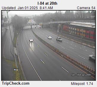 WSDOT - I-84 at 28th - North Portland Oregon Cameras