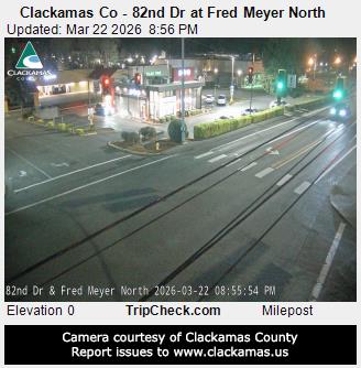 Clackamas Co - 82nd Dr at Fred Meyer North live webcam