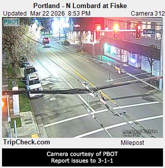 Portland - N Lombard at Fiske live webcam