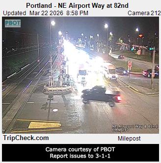 Portland - NE Airport Way at 82nd live webcam