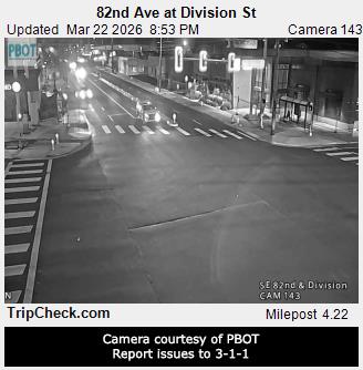 82nd Ave at Division St live webcam
