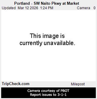 Portland - SW Naito Pkwy at Market live webcam