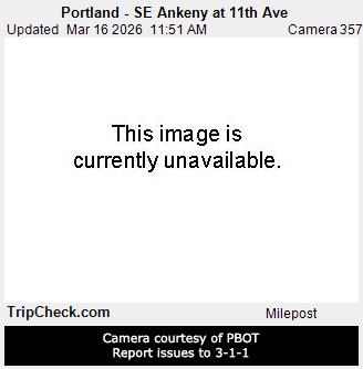 Portland - SE Ankeny at 11th Ave live webcam