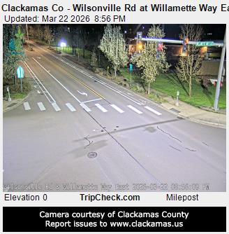 Clackamas Co - Wilsonville Rd at Willamette Way East live webcam